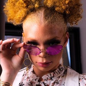 *Authentic* CHLOE Lavender Cat Eye Shades